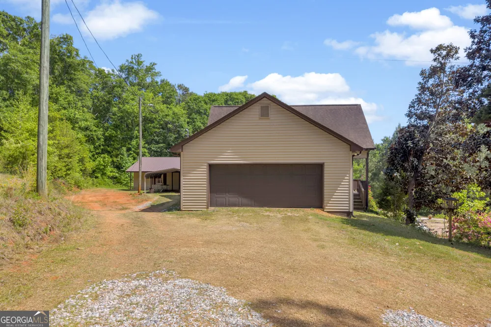1894 Athens RD Carnesville, GA 30521