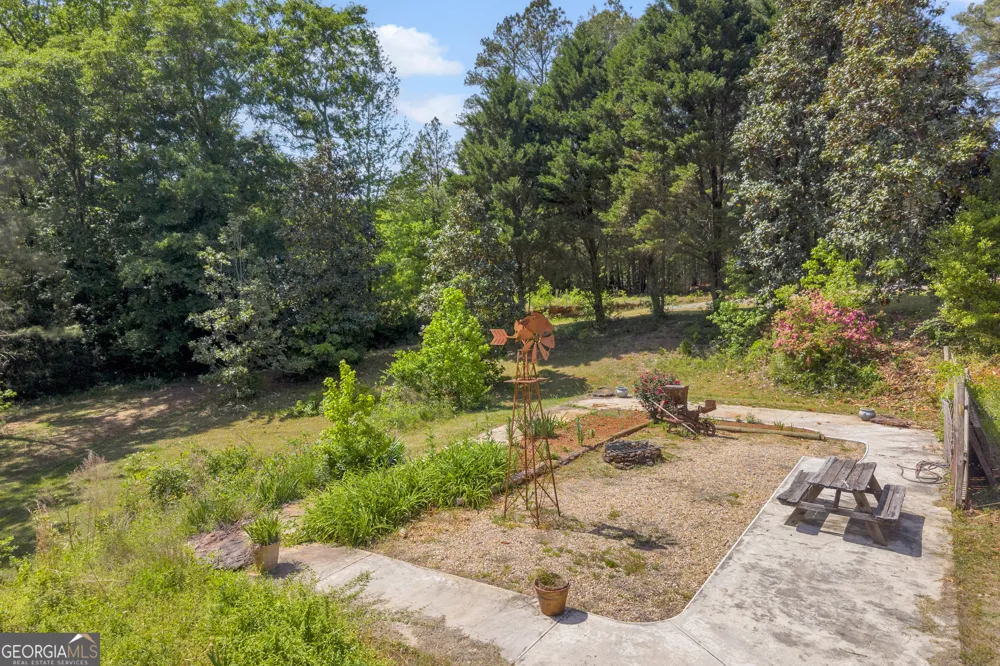 1894 Athens RD Carnesville, GA 30521