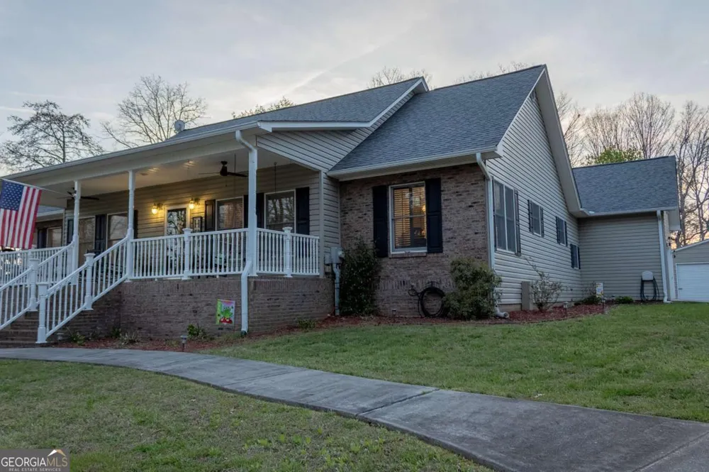 141 Chambers MTN Mineral Bluff, GA 30559