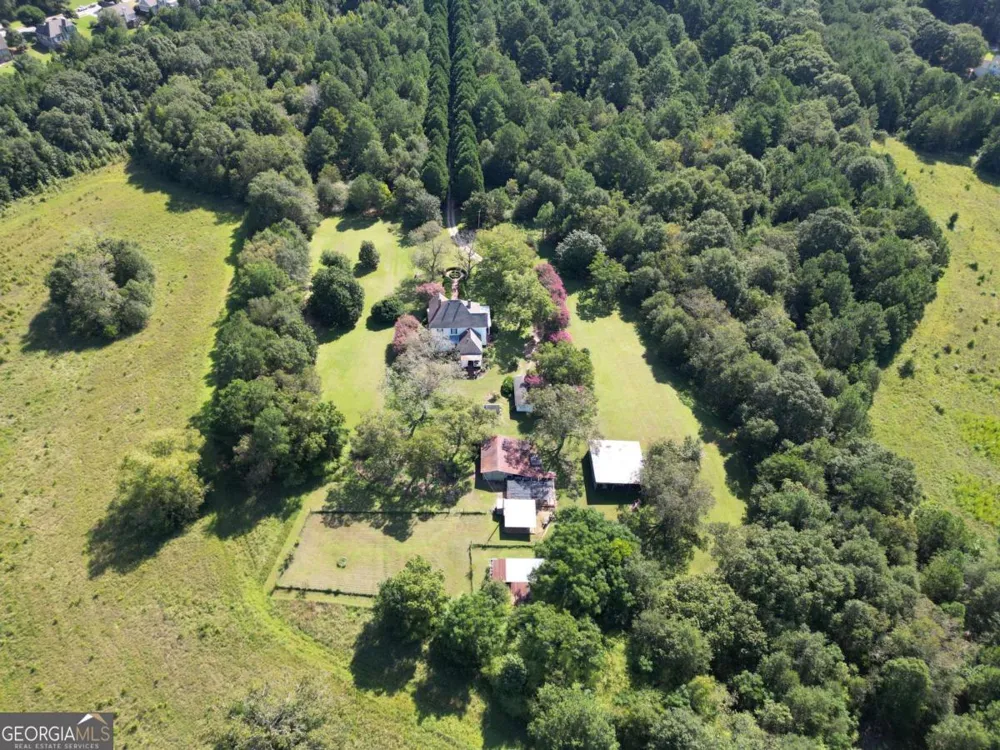 1170 Ash RD Bishop, GA 30621