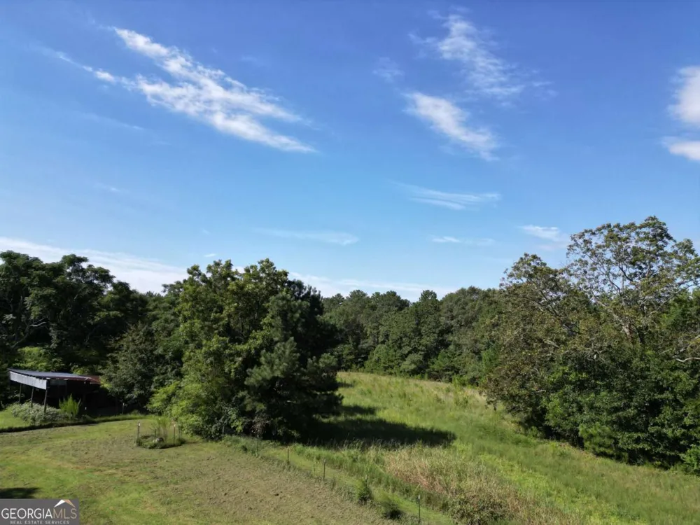 1170 Ash RD Bishop, GA 30621