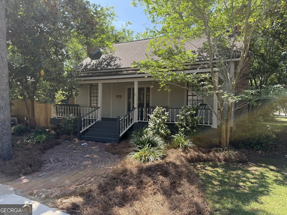 417 Central PL Valdosta, GA 31601