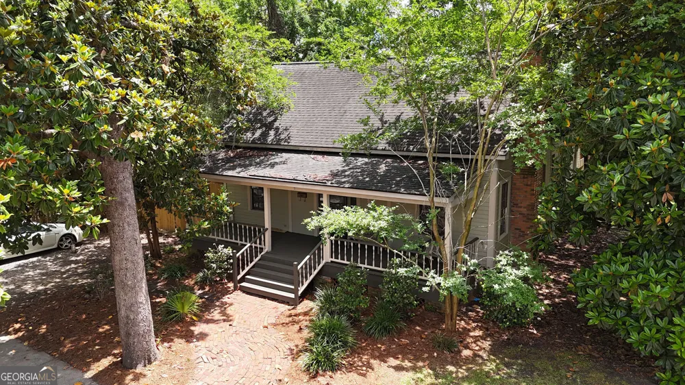 417 Central PL Valdosta, GA 31601