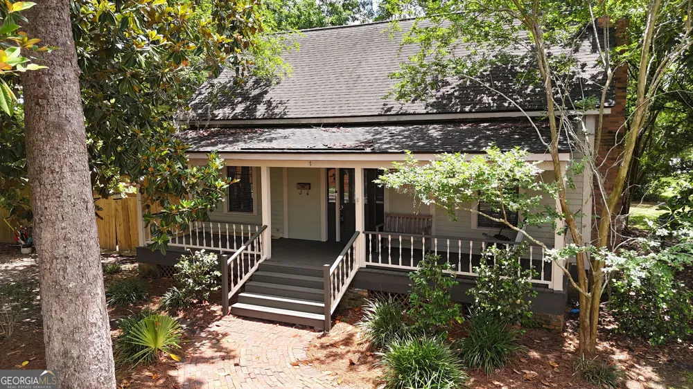417 Central PL Valdosta, GA 31601