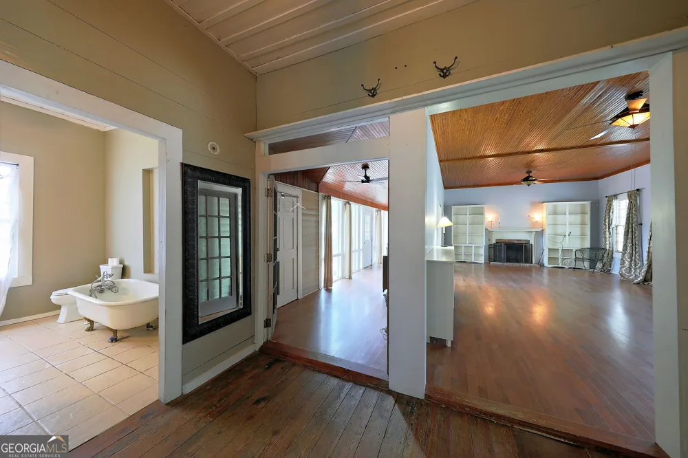 417 Central PL Valdosta, GA 31601