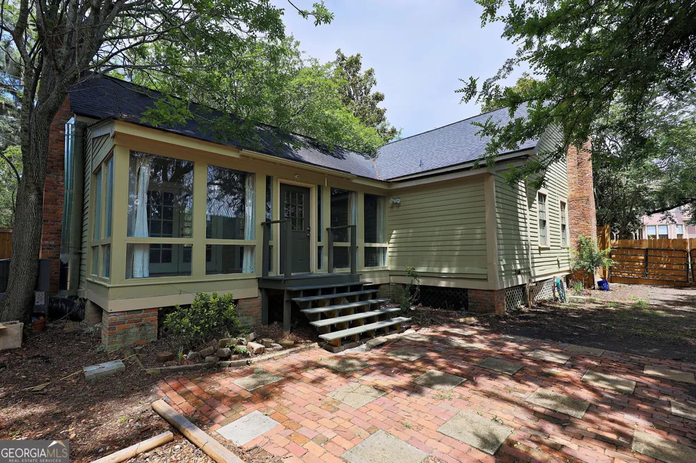 417 Central PL Valdosta, GA 31601