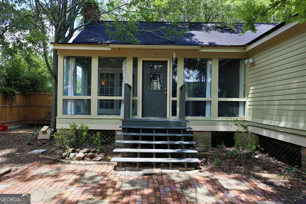 417 Central PL Valdosta, GA 31601