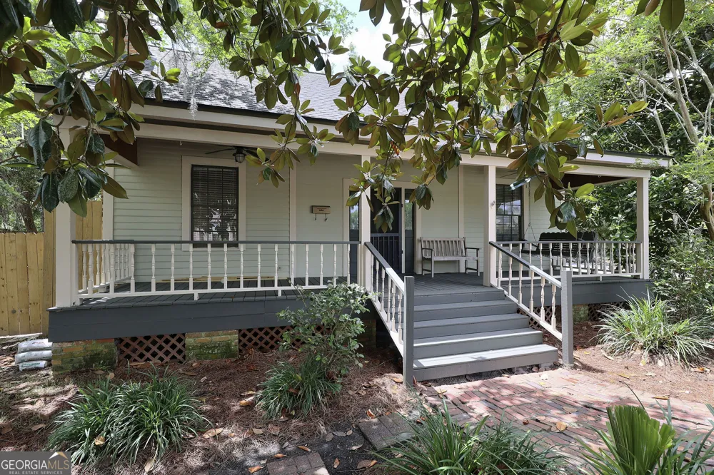 417 Central PL Valdosta, GA 31601