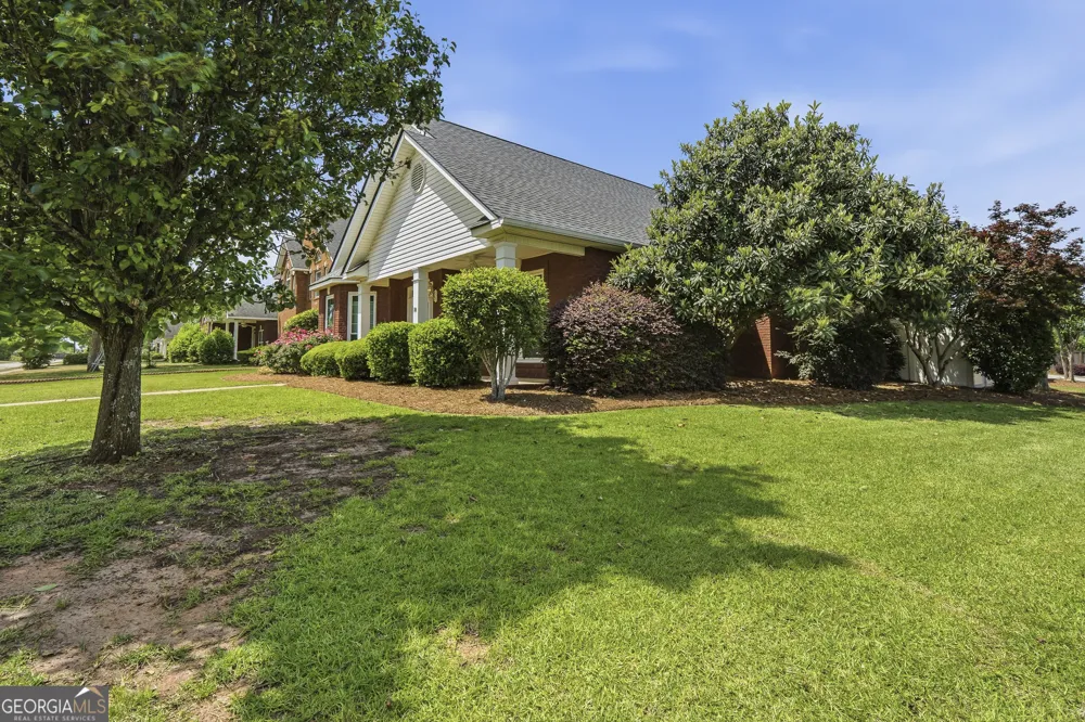 100 Jamestown CT Centerville, GA 31028