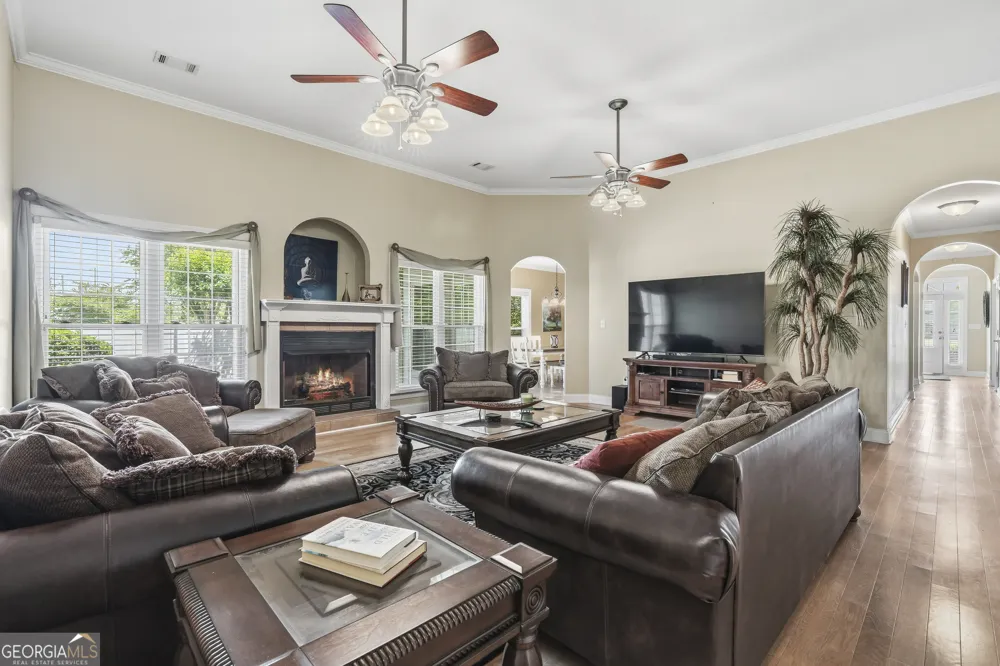 100 Jamestown CT Centerville, GA 31028