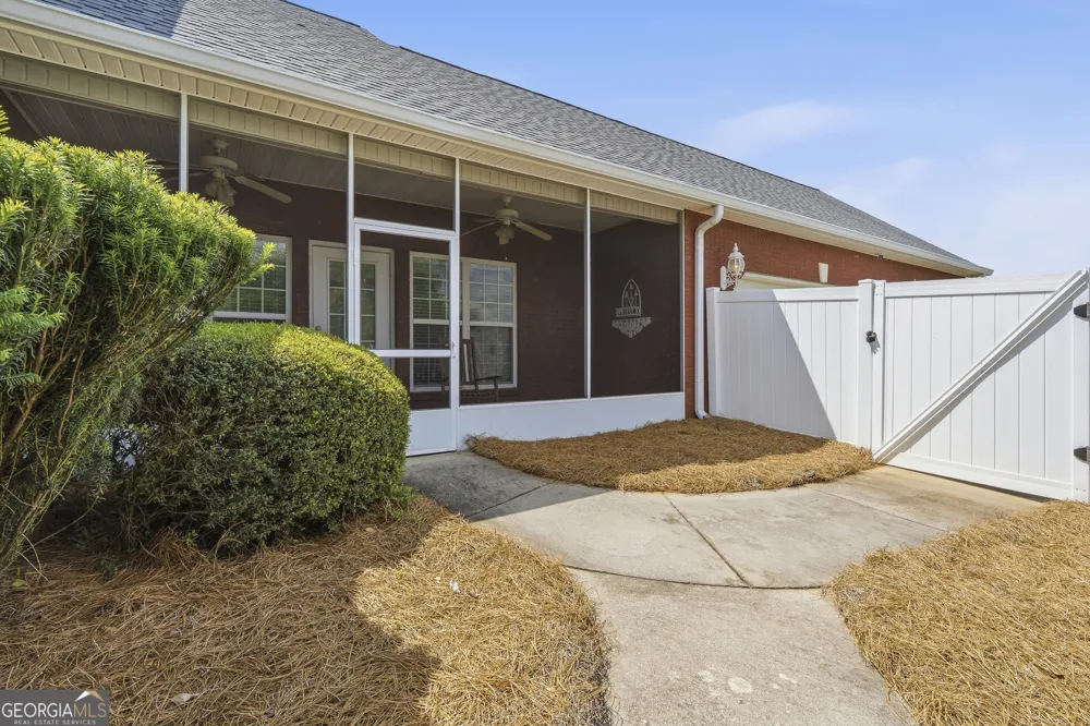 100 Jamestown CT Centerville, GA 31028