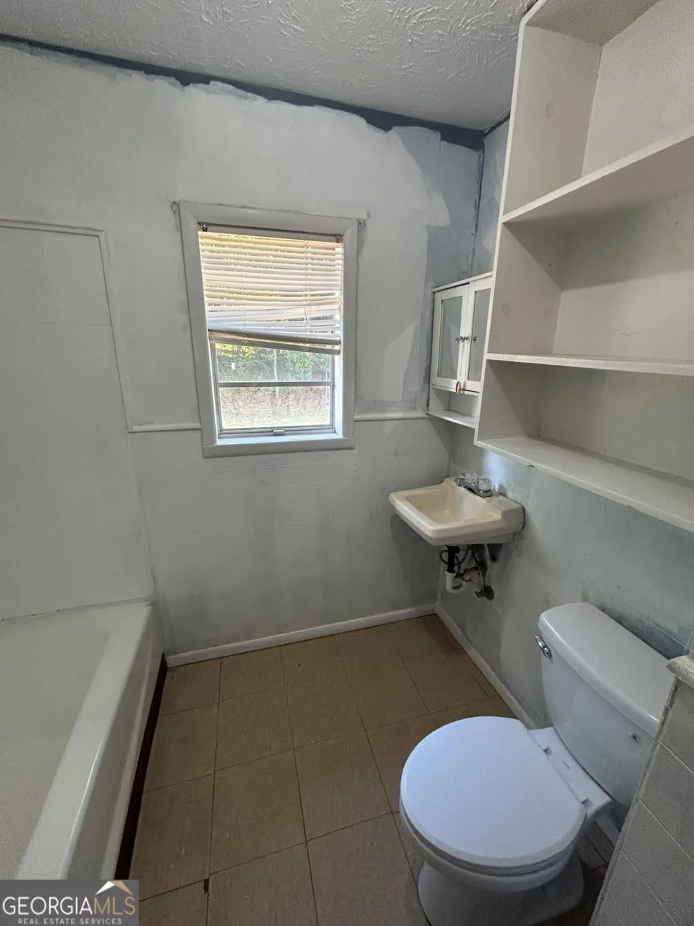 2645 E Elm ST Wrightsville, GA 31096