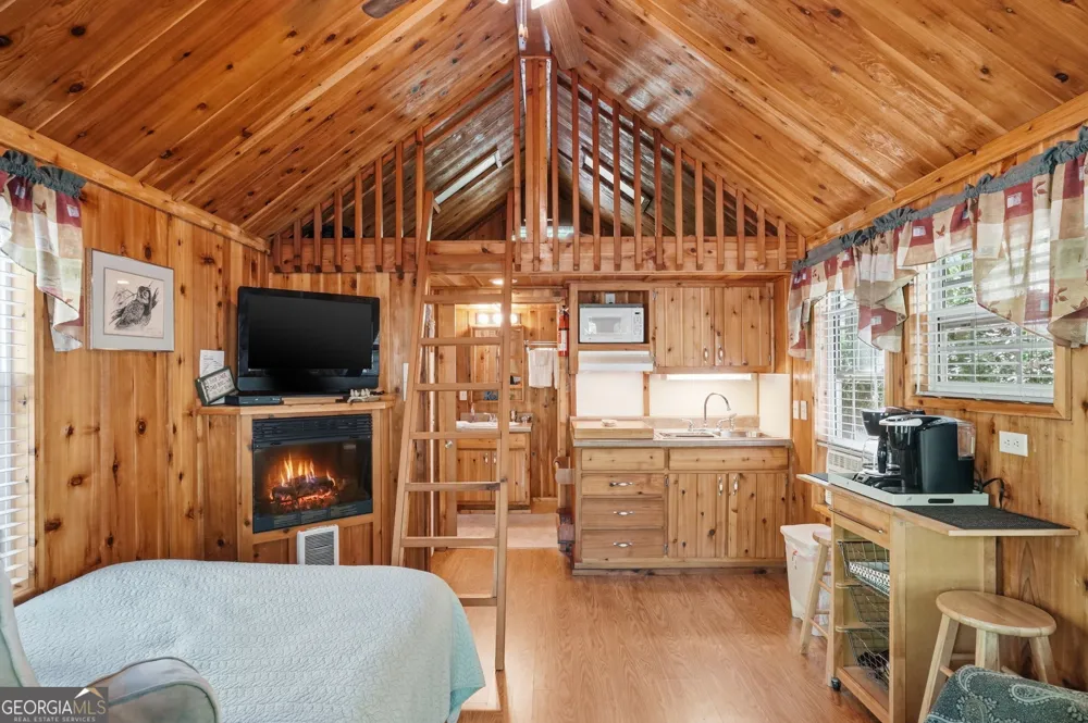 5730 Highway 356 Sautee Nacoochee, GA 30571