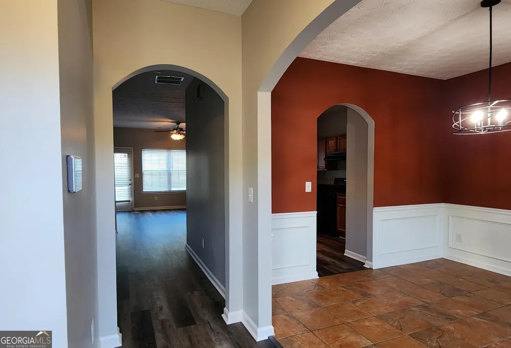 4128 Flat TRL Union City, GA 30291