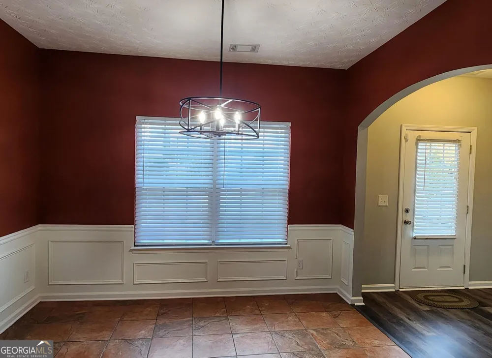 4128 Flat TRL Union City, GA 30291