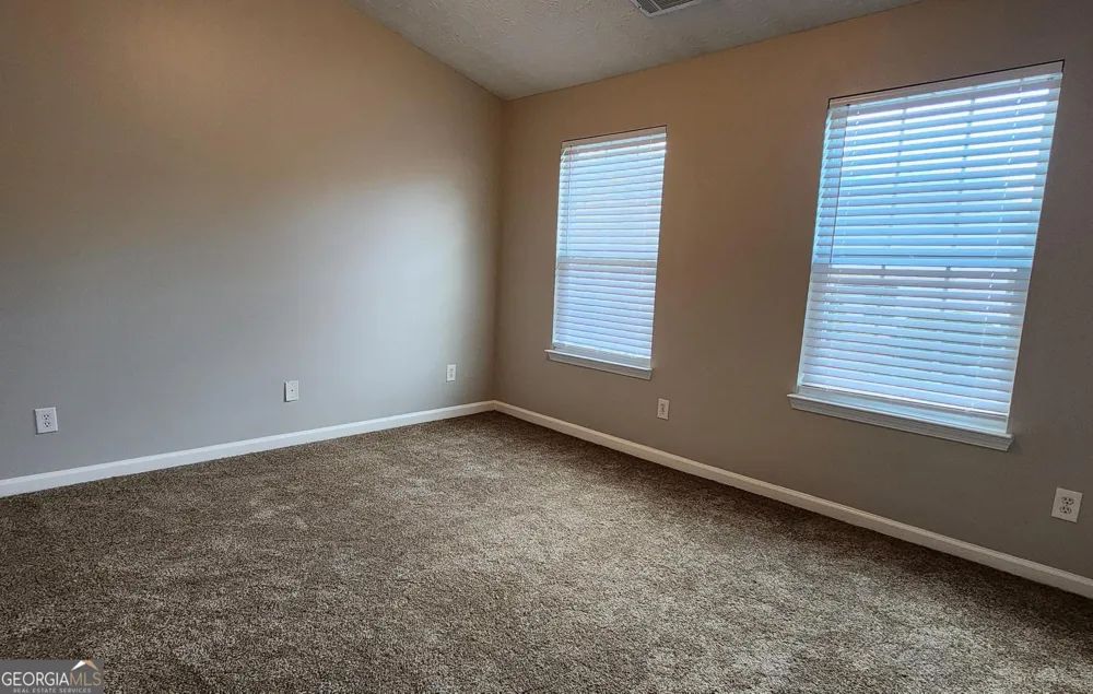 4128 Flat TRL Union City, GA 30291