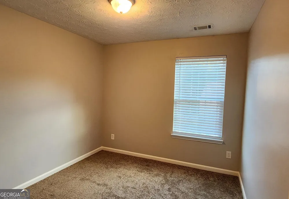 4128 Flat TRL Union City, GA 30291