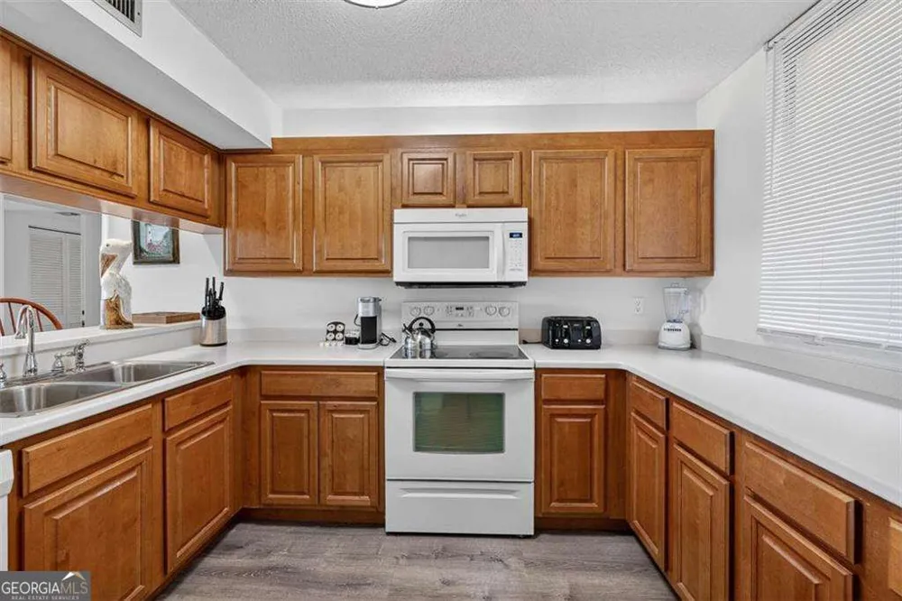 201 Neptune RD St. Simons, GA 31522