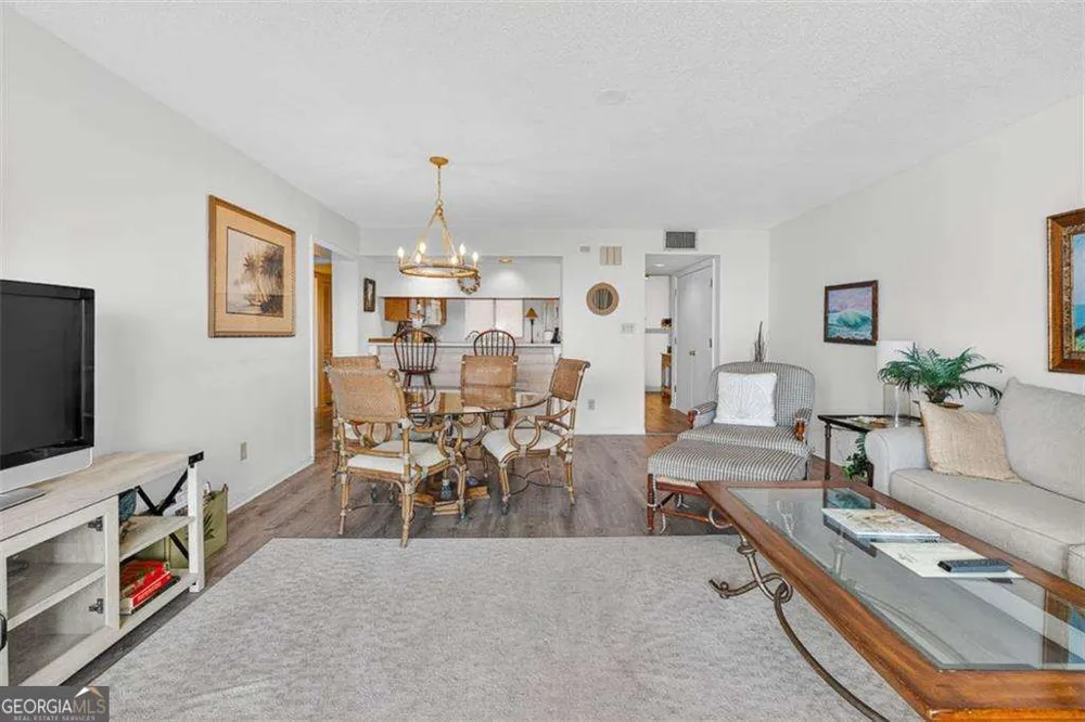 201 Neptune RD St. Simons, GA 31522
