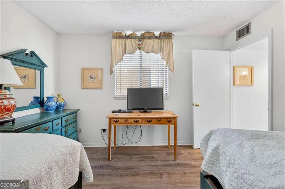 201 Neptune RD St. Simons, GA 31522
