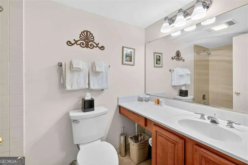 201 Neptune RD St. Simons, GA 31522