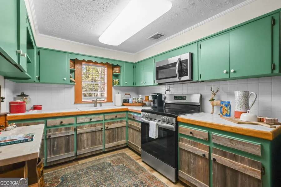 780 David Carter RD NE Baxley, GA 31513