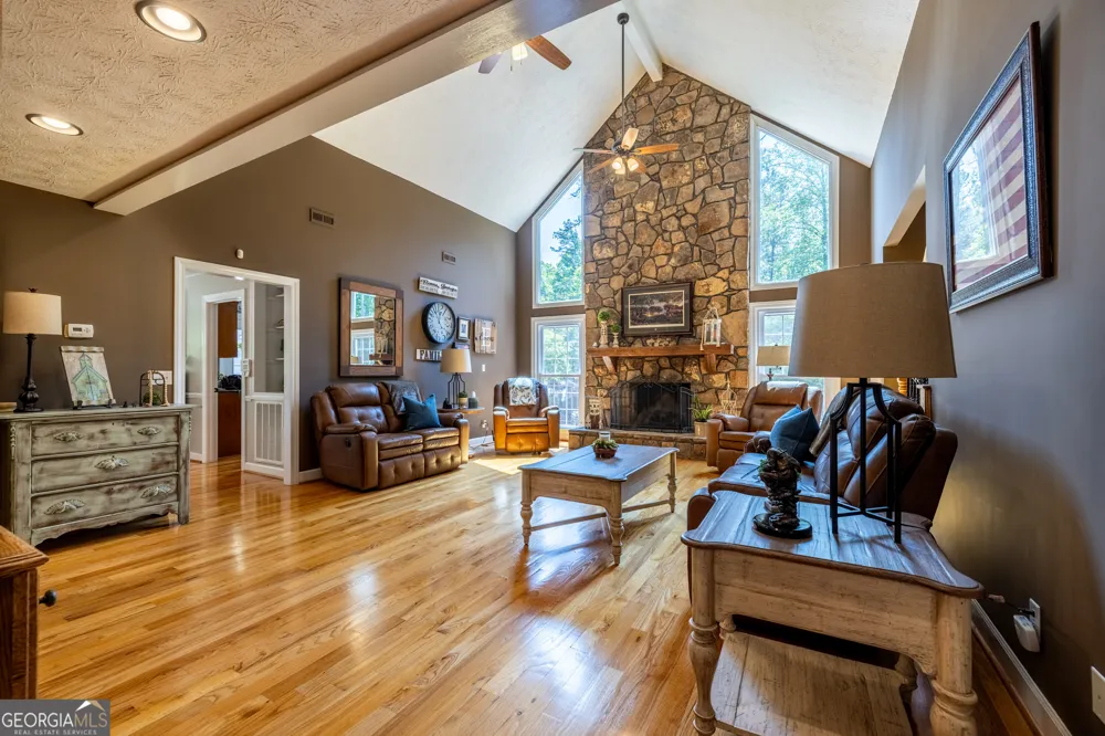 131 Hine RD SE Rome, GA 30161