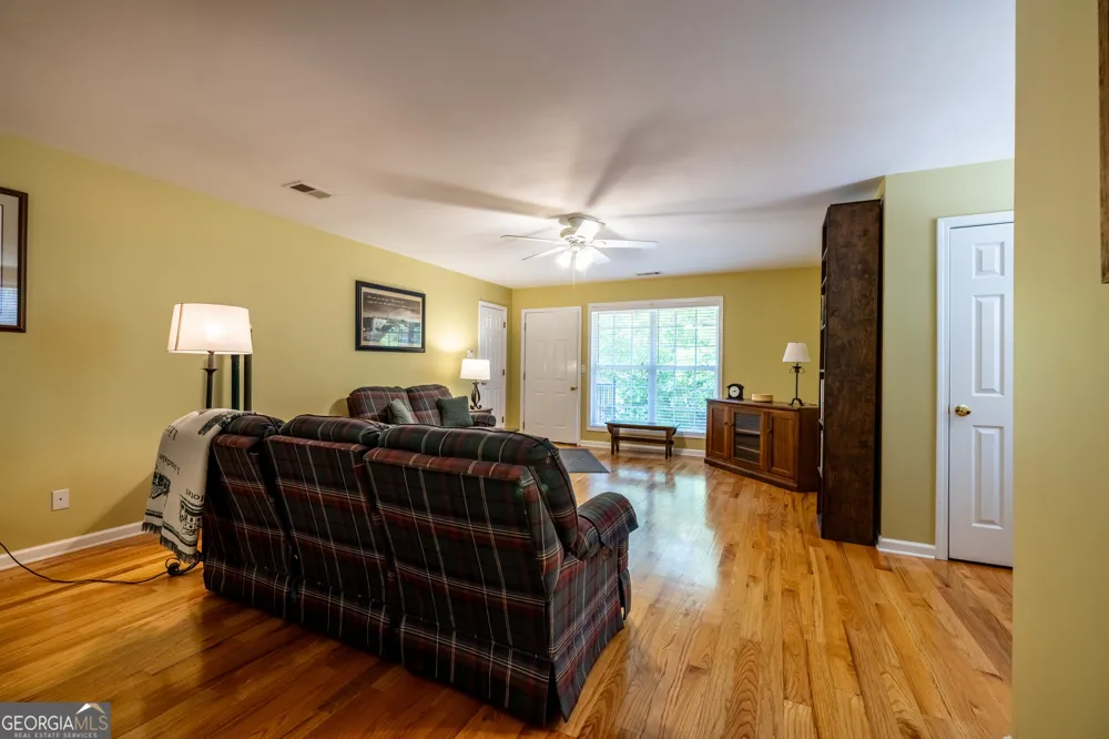 131 Hine RD SE Rome, GA 30161
