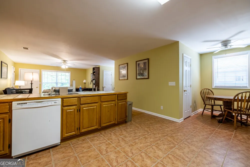 131 Hine RD SE Rome, GA 30161