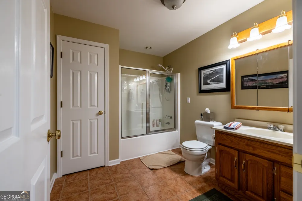 131 Hine RD SE Rome, GA 30161