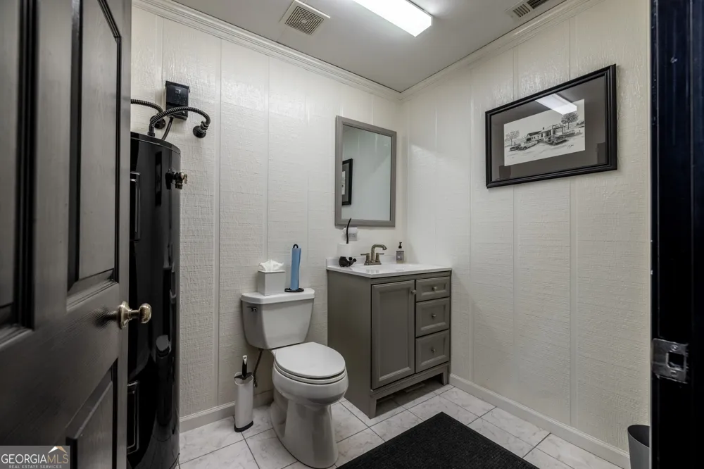 131 Hine RD SE Rome, GA 30161