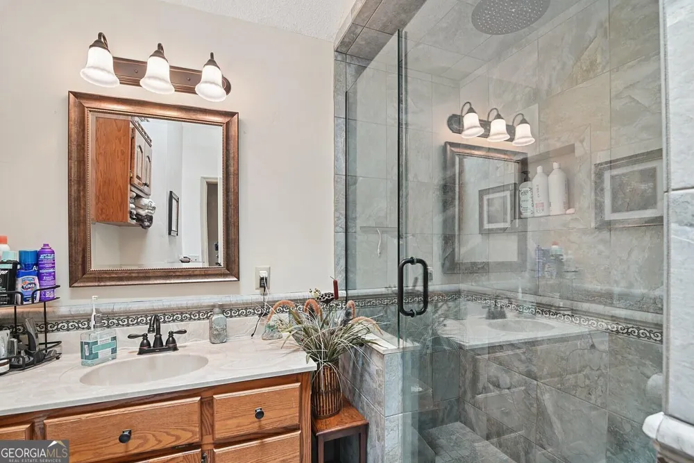 3101 Ash DR Waycross, GA 31501