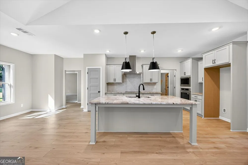 205 Barnett LN Thomaston, GA 30286