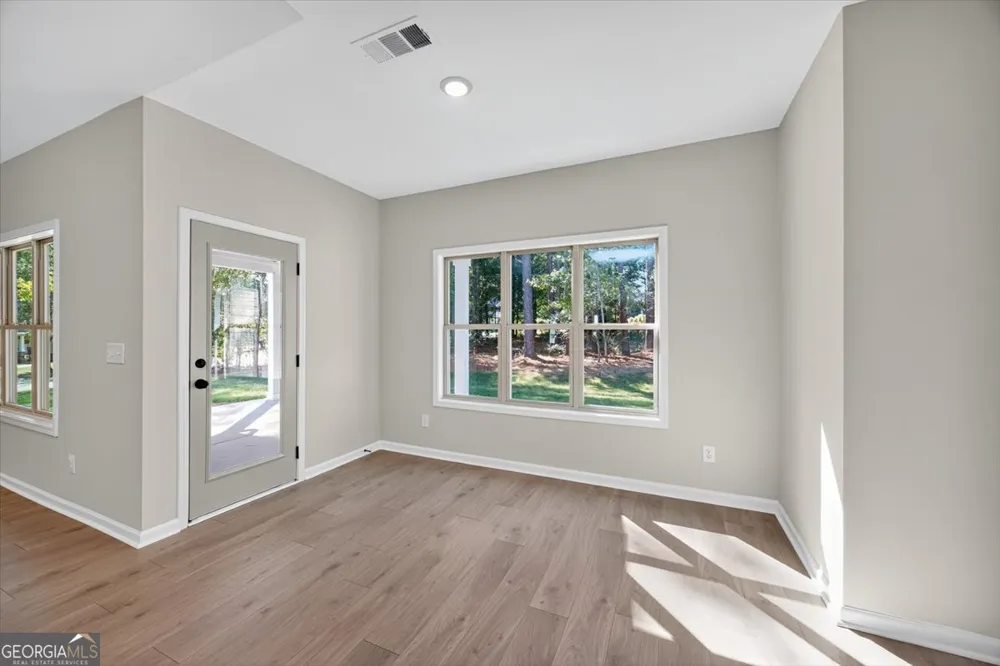 205 Barnett LN Thomaston, GA 30286