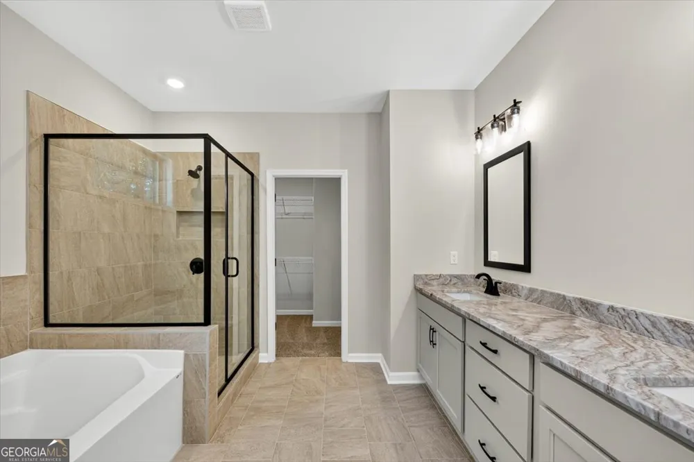 205 Barnett LN Thomaston, GA 30286