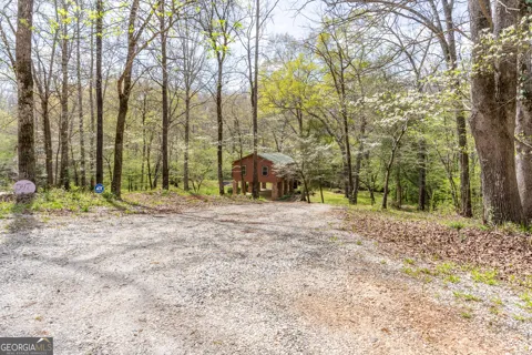 597 Meadow Brook LN