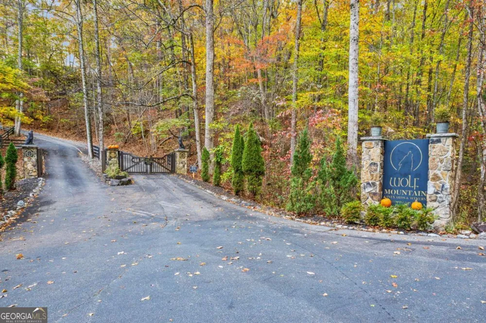 0 VIA SENESE Dahlonega, GA 30533