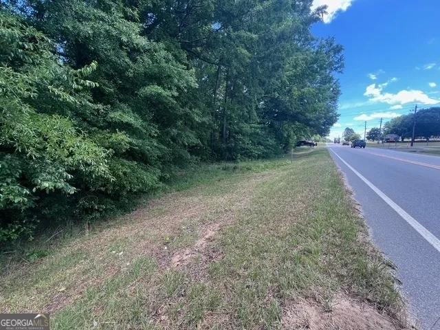 520 E Church ST Sandersville, GA 31082