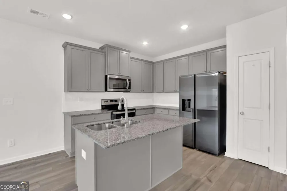 59 Regent PARK Hoschton, GA 30548