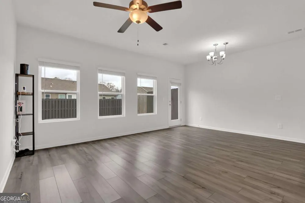59 Regent PARK Hoschton, GA 30548