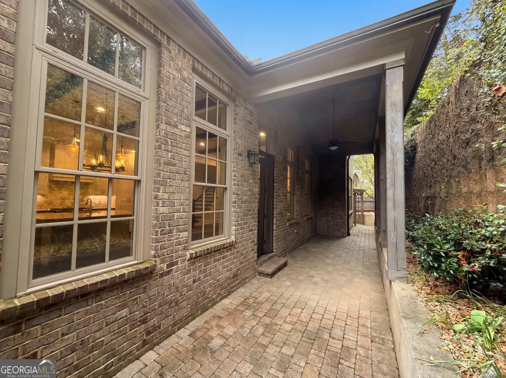 1803 Kent AVE Dunwoody, GA 30338