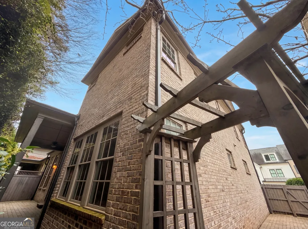 1803 Kent AVE Dunwoody, GA 30338