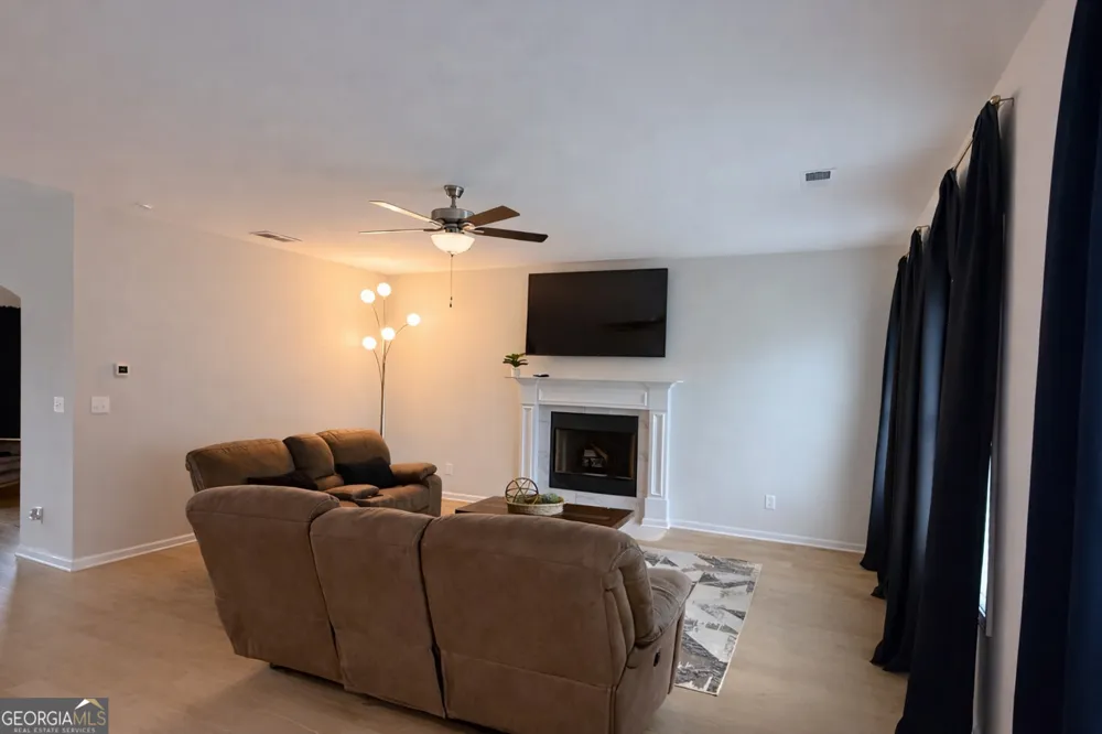 4355 Cornwall DR Forsyth, GA 31029