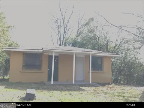 340 Poppy AVE