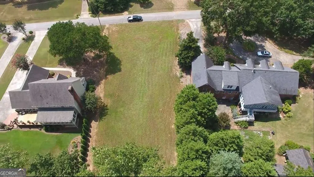 108 Briarwood DR Carrollton, GA 30117