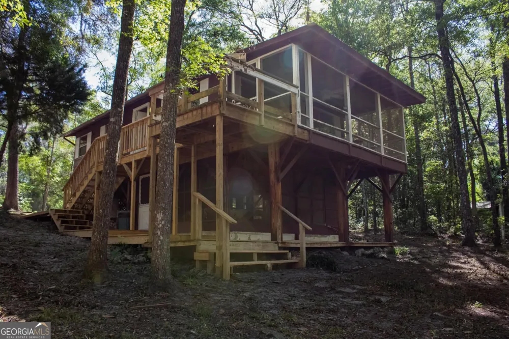 287 Shady Bluff LN Waynesville, GA 31566
