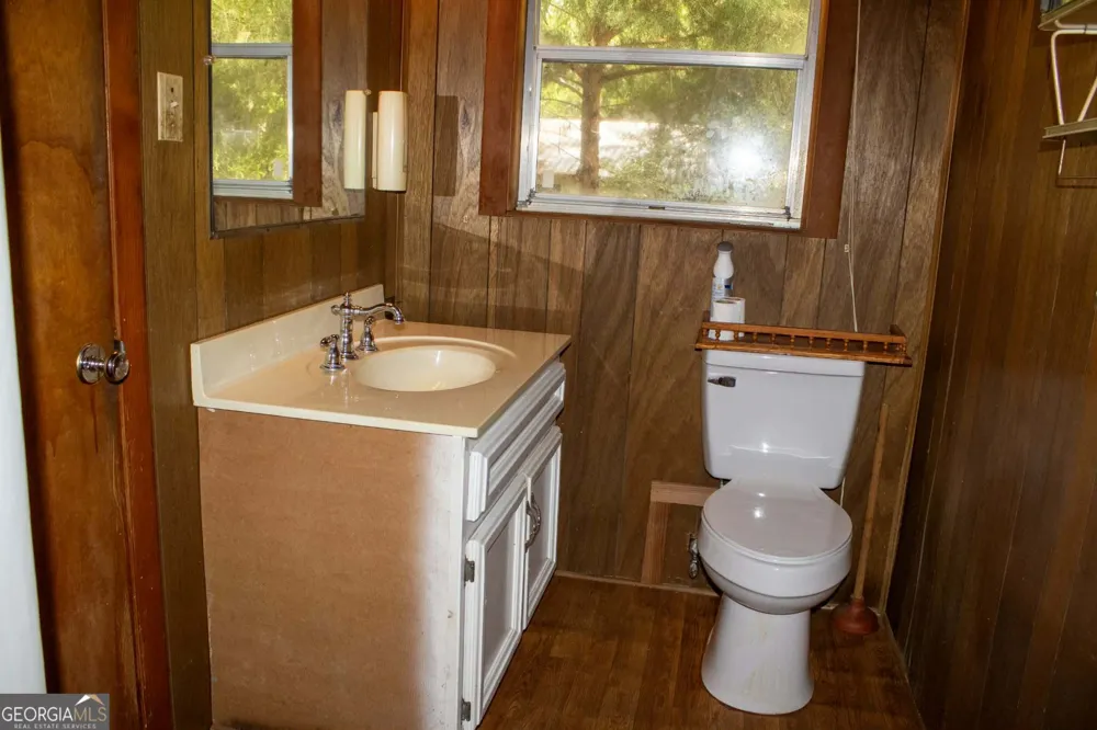 287 Shady Bluff LN Waynesville, GA 31566