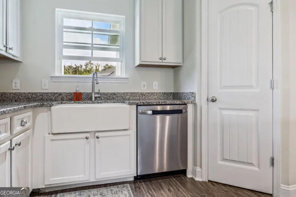135 Shelton ST Richmond Hill, GA 31324