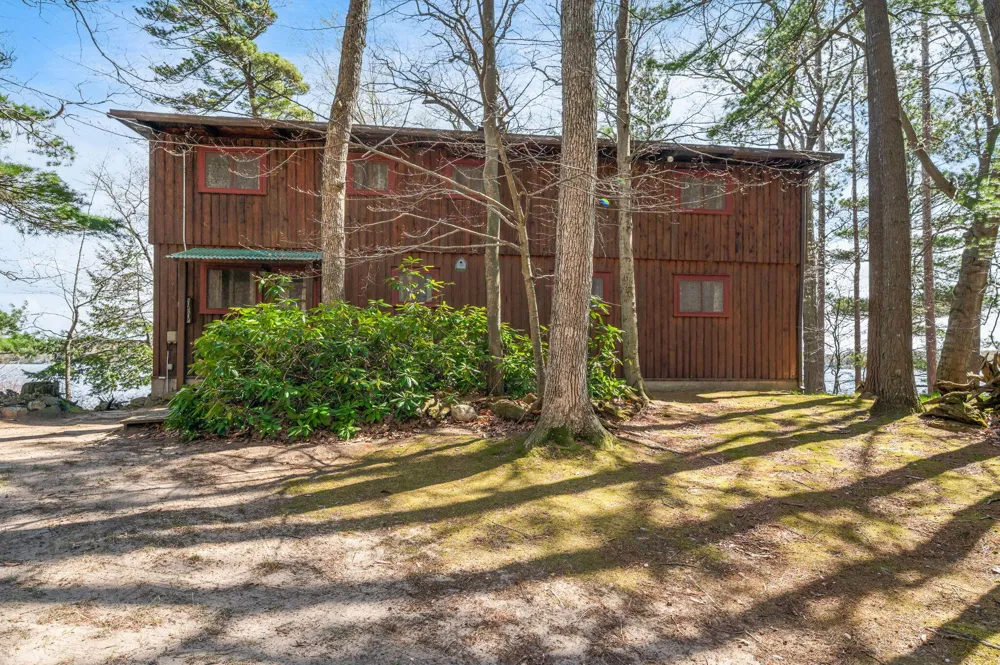 5717 W Pleasant Hill Road Free Soil, MI 49411