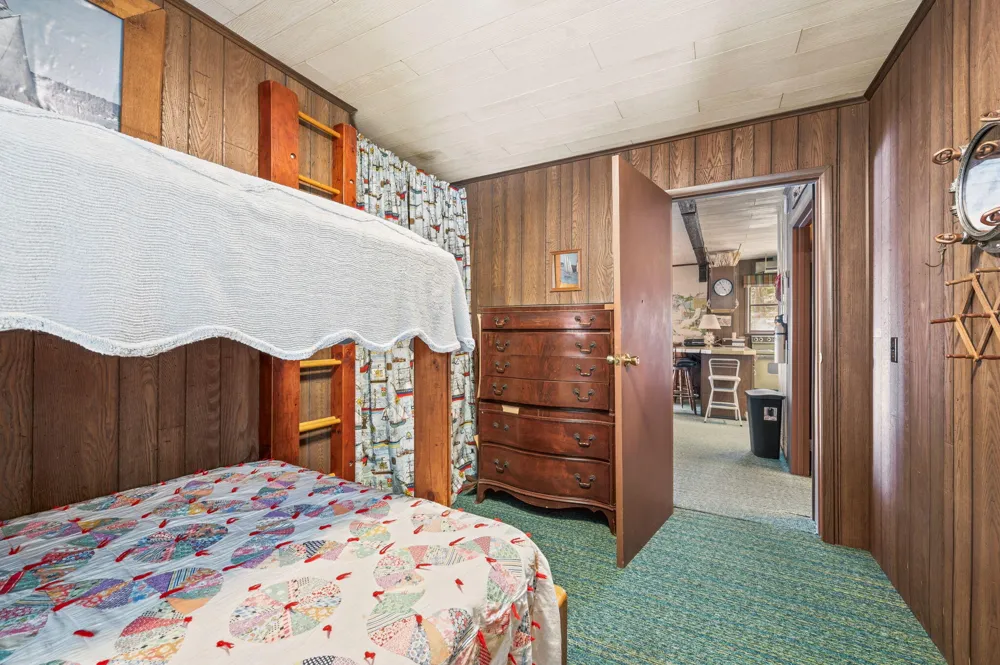 5717 W Pleasant Hill Road Free Soil, MI 49411
